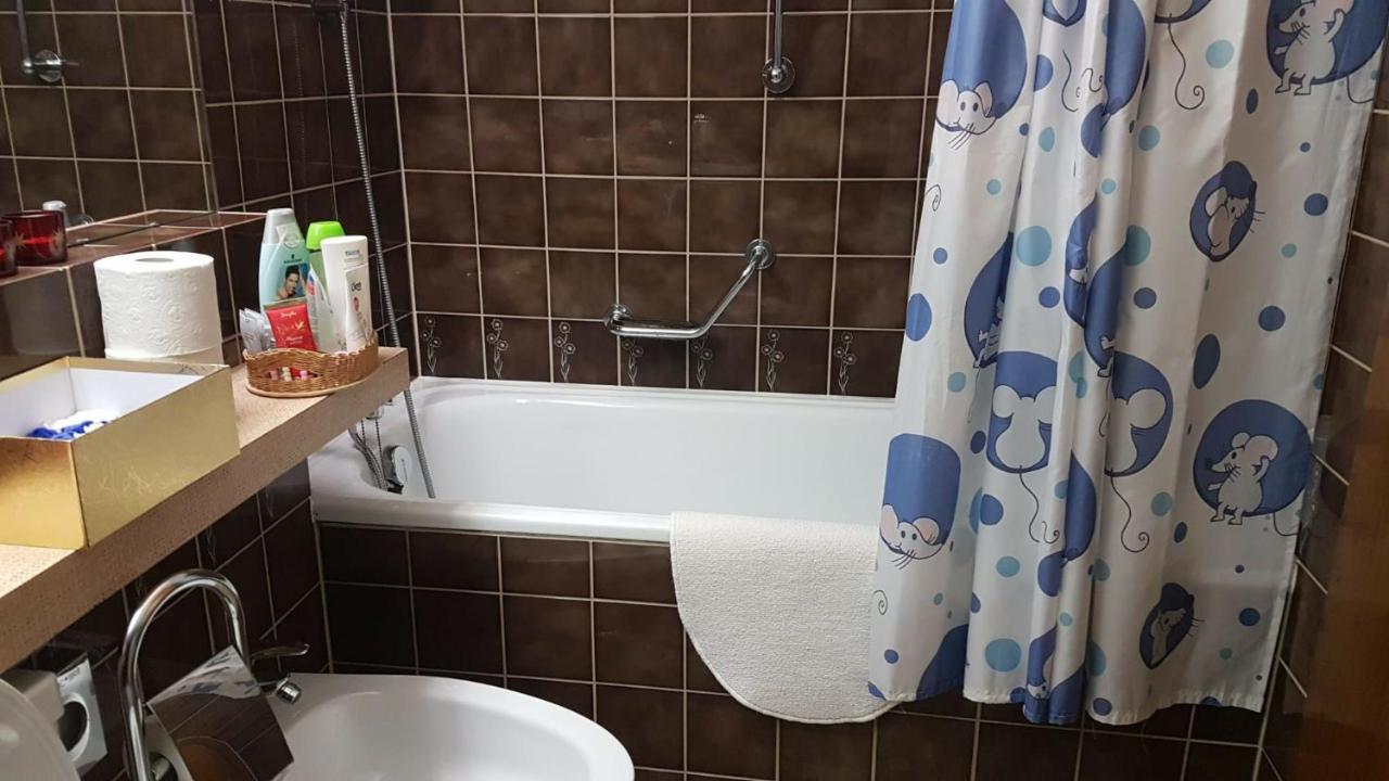 Disentiserhof Mila Esterno foto